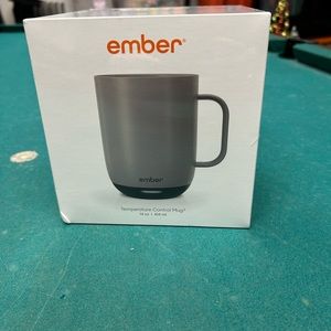 Gray Ember 14oz temperature control mug 2